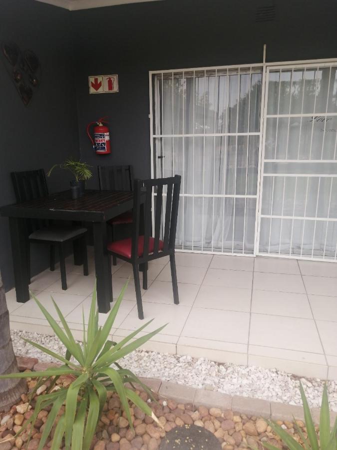 Tehillah Guesthouse Upington Exterior photo