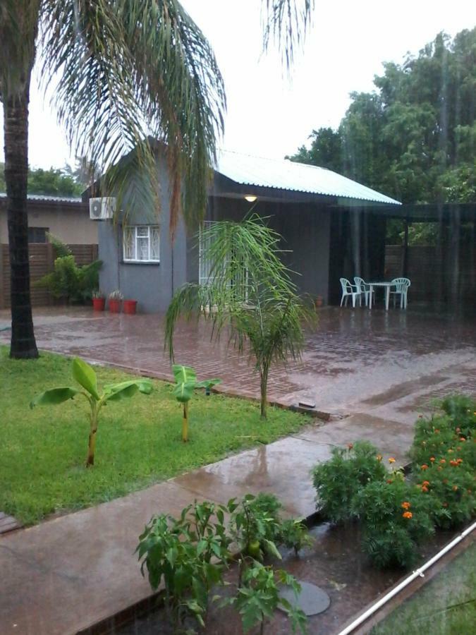 Tehillah Guesthouse Upington Exterior photo